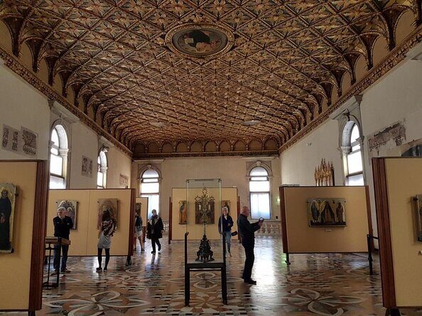 Another Side of the City: Discovering Authentic Venice - Fondamenta Zattere: the calm Venetian promenade