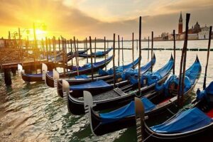 Classic 30-Minute Gondola Ride in Venice - Meeting at San Marco Giardinetti: where to start without stress