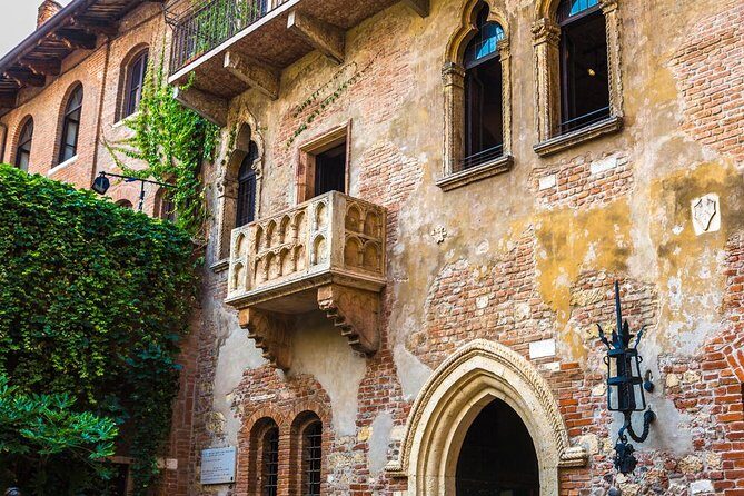Fascinating Verona: in the Footprints of Romeo and Juliet - Herbs Square: markets, palaces, and merchant-guild details that change the feel of town