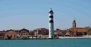 From Punta Sabbioni: Venice, Murano & Burano Guided Tour - Murano glass factory: live demonstration that makes the craft real