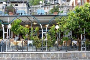 Full-day Lake Garda Tour - Routing by Day: Lazise, Sirmione, Salò, Limone sul Garda, and Malcesine