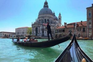 Gondola Ride and St Mark's Basilica Tour - The big timing trade-off: basilica in the morning, gondola later