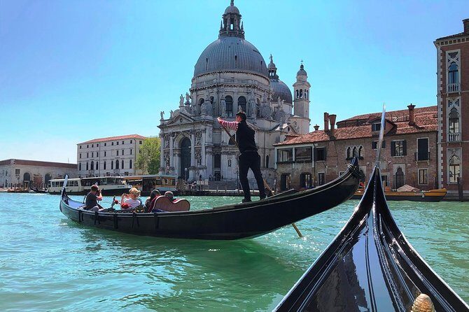 Gondola Ride and St Mark's Basilica Tour - The big timing trade-off: basilica in the morning, gondola later