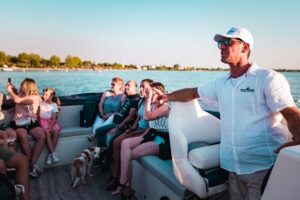 Lake Garda Mini Cruise: Sirmione Peninsula - What you’ll see from the boat (and what it means)