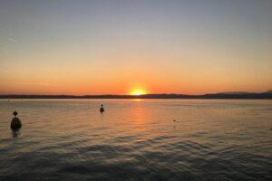 Lake Garda Sunset Cruise from Sirmione with Prosecco - What Happens During the Ride: Prosecco, Fresh Fruit, and a Real Host