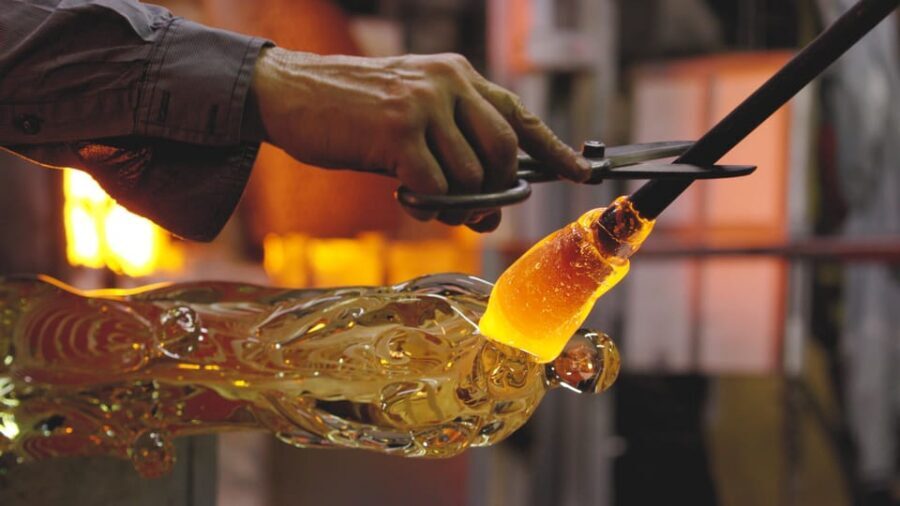 Murano: Glass Blowing Demonstration and Artistic Glass Gift - What Happens During the Demo: Glass Blowing and Sculpture-Style Work