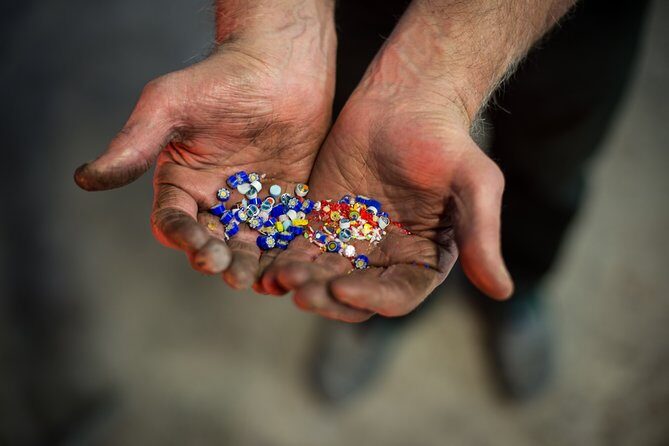 Murano Glass Experience With a Visit to a Burano Lace Island - Murano at Colleoni: glassblowing and showroom time