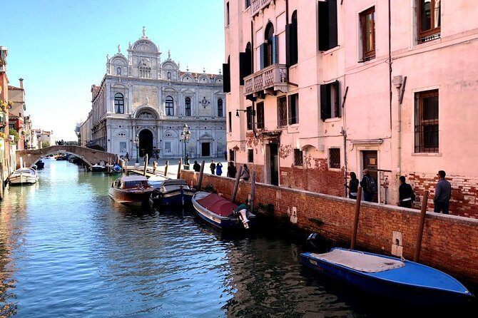 One-Day Venice: Skip-the-Line St. Mark’s Basilica, Walk & Gondola - Who should book this tour, and who should pass