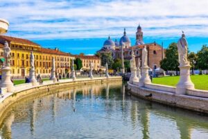 Padua Walking Tour with the Scrovegni Chapel - Starting Point at the Eremitani Museums: Warm-Up Streets