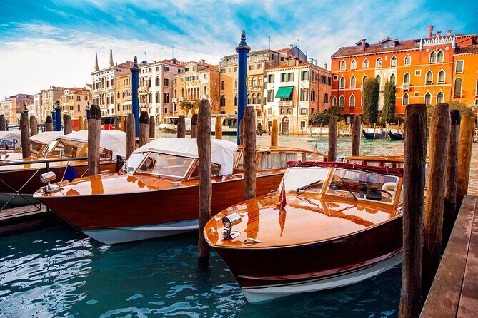 Private Venice Canal Cruise: 2-Hour Grand Canal and Secret Canals - Dorsoduro gondola workshops and Squero San Trovaso: where craft becomes visible