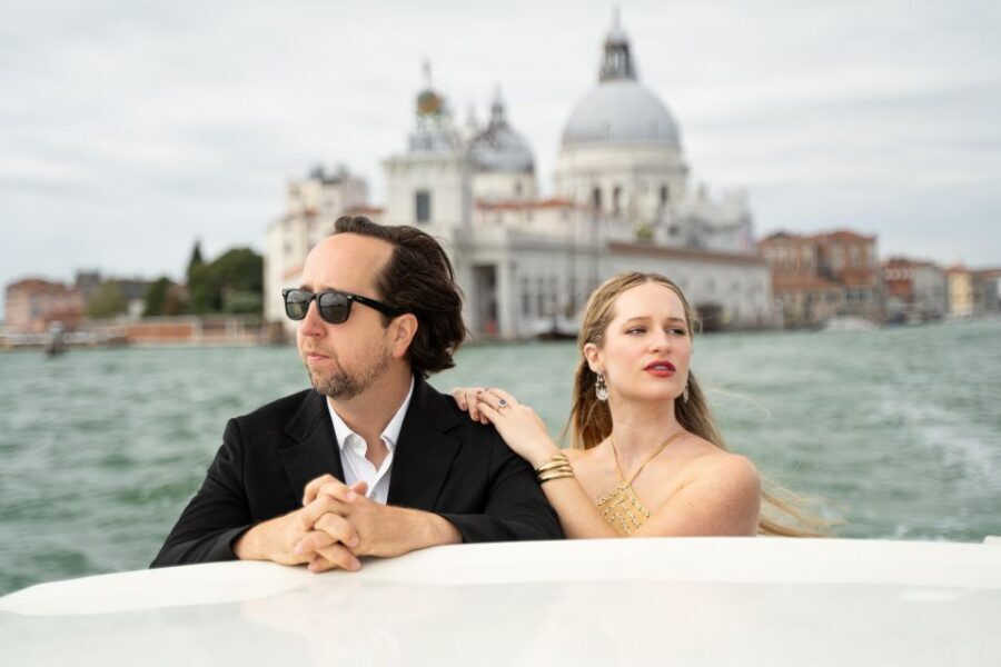 Professional Photoshoot in Venice - Should you book this Venice photoshoot?