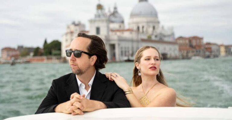 Professional Photoshoot in Venice - Rialto to San Marco: how the route becomes your photo set