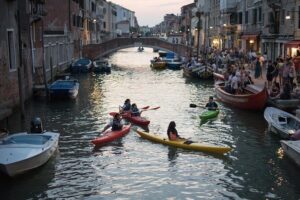 Real Venetian Kayak - Tour of Venice Canals with a Local Guide - Gear, Safety, and the Real Skill Level: What You’ll Be Taught