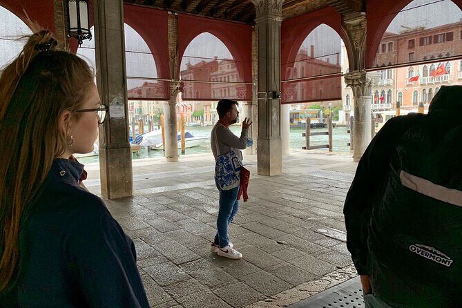 Secret Venice, an unusual walk - Private Walking Tour - Price in plain numbers: what $453 per group really means