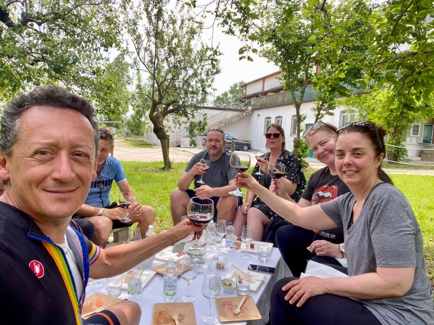 Sirmione: Vineyard Tour with Lugana Wines and Local Tastings - Getting there from Sirmione: meeting point and transport reality