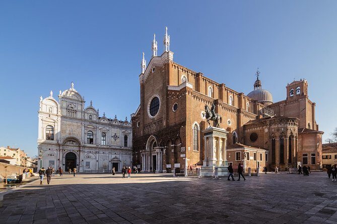 St. Mark's Basilica & Doge Palace + Murano, Burano Guided Tour - Timing, meeting point, and the one-day vs two-day schedule