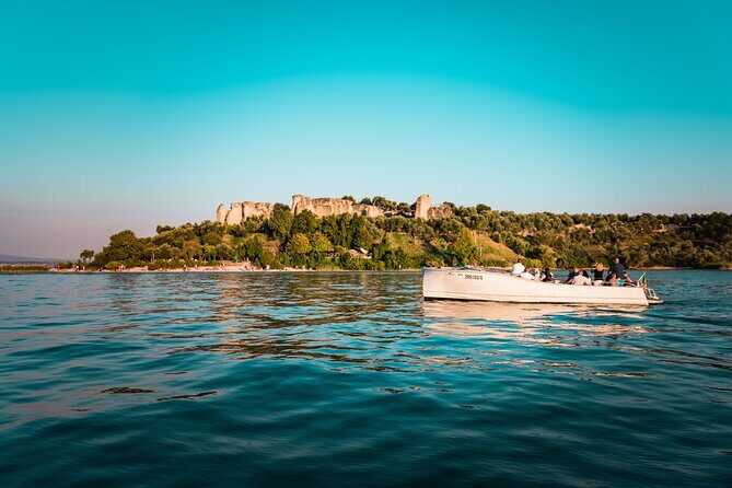 Sunset Tour in Sirmione - Meeting at P.le Porto and What the Boarding Feels Like