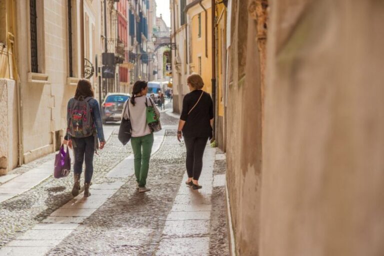 The Highlights of Verona Small Group Walking Tour - Picking your start: Teatro Ristori or Arena di Verona