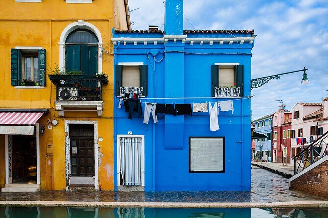 The Secret Corners of Burano - Meeting at Fondamenta dei Squeri and Planning Your Timing