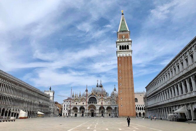 The Secrets of Venice - Private Tour - Meet-up near St. Mark’s: the easiest starting point in the city