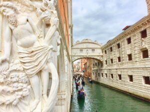 Venice: 1-Hour The Doge's Palace Tour - Meeting at St. Mark’s Square: where you should be standing