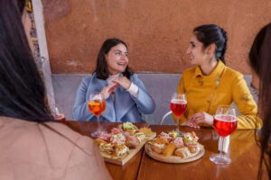 Venice: Cicchetti, Spritz, and Wine Tour in Ghetto Ebraico - The big value: you’re buying food, drinks, and context in 2 hours