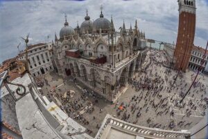 Venice Deluxe Tour - Piazza San Marco: the political heart you walk through first