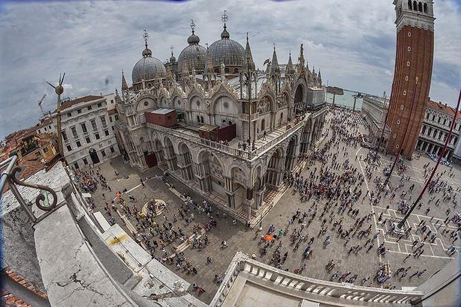 Venice Deluxe Tour - Piazza San Marco: the political heart you walk through first