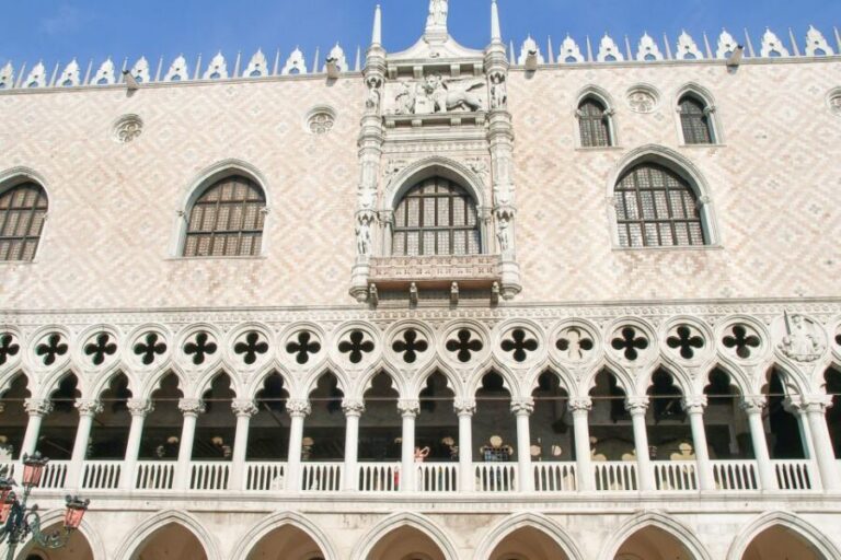 Venice: Doge's Palace Reserved Entry Ticket - The gold staircase and Great Council chambers: where art meets politics