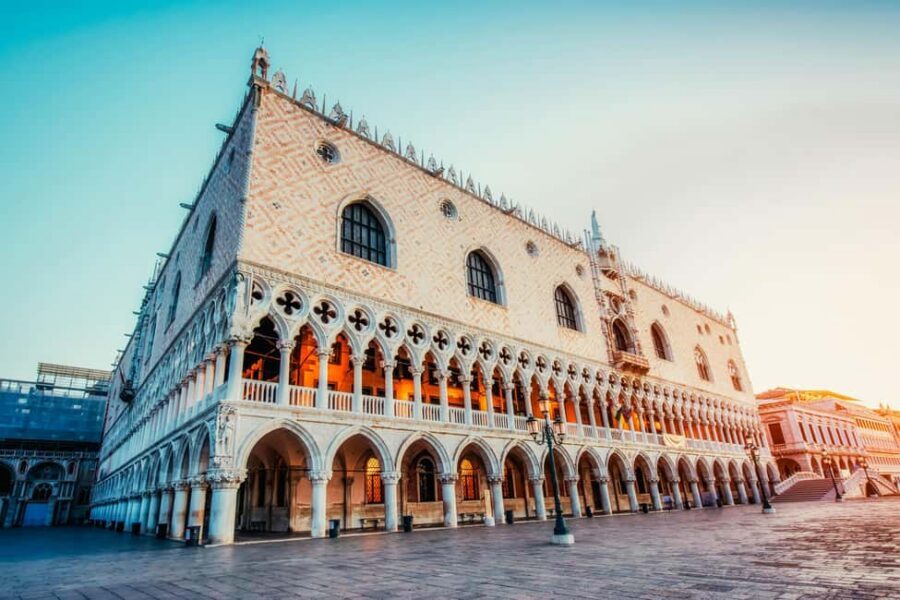 Venice: Doge's Palace Skip-the-Line Entry + Audioguide App - Meeting up and starting smoothly at St Mark’s Square