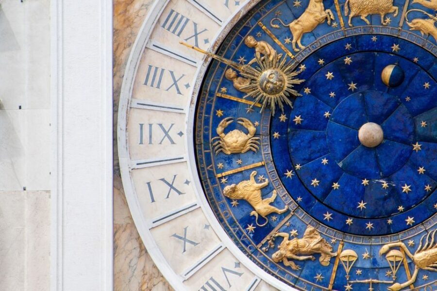 Venice: Doge's Palace Skip-the-Line Guided Tour - The gold staircase and the palace’s main “wow” moment