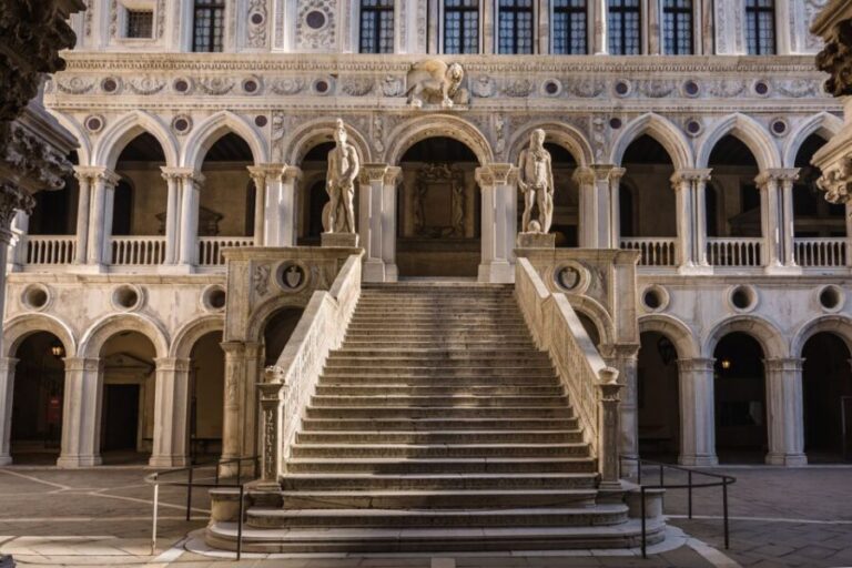 Venice: Doge's Palace Skip-the-Line Ticket with Guidebook - Ticket Pickup and the Meeting Point: Where Most Stress Happens
