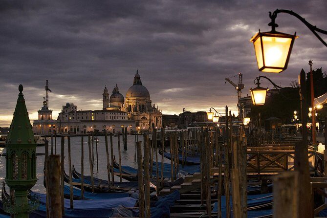 Venice Ghost & Legends Walking City Tour - Stop 2: San Zanipolo (Basilica dei Santi Giovanni e Paolo) and the Dark Stories Axis