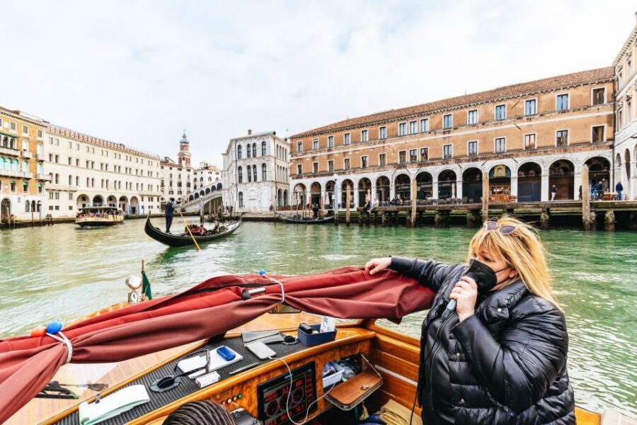 Venice: Grand Canal Boat Tour - Rialto Bridge from the Water: Seeing Venice’s Most Famous Crossing