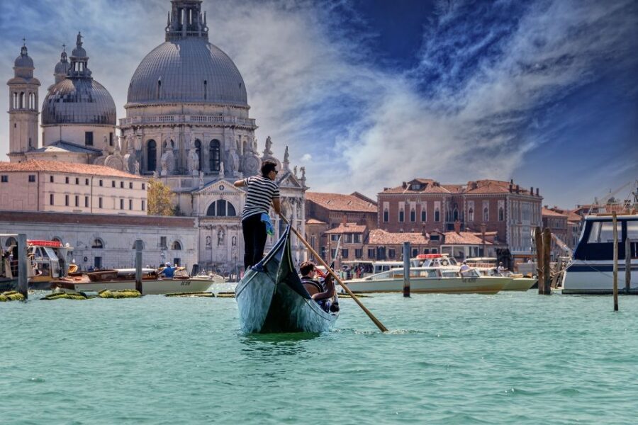 Venice: Grand Canal by Gondola with Live Commentary - The 20-minute walk that fixes the Venice “wait, what is that?” problem
