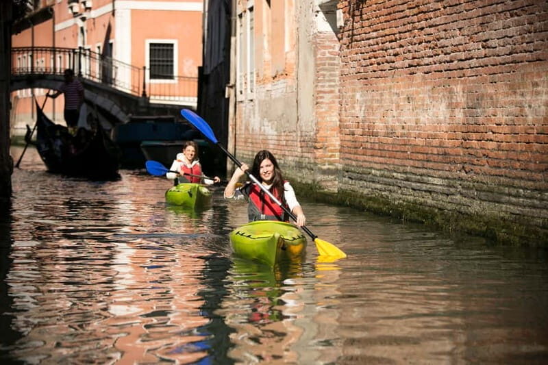 Venice: Guided Canal Kayak Tour at Day, Night, or Sunset - Key points before you paddle