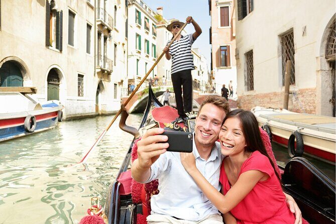 Venice Highlights with Local: Private Walking Tour & Gondola Ride - Price and value: what $155.42 gets you (and what to confirm)
