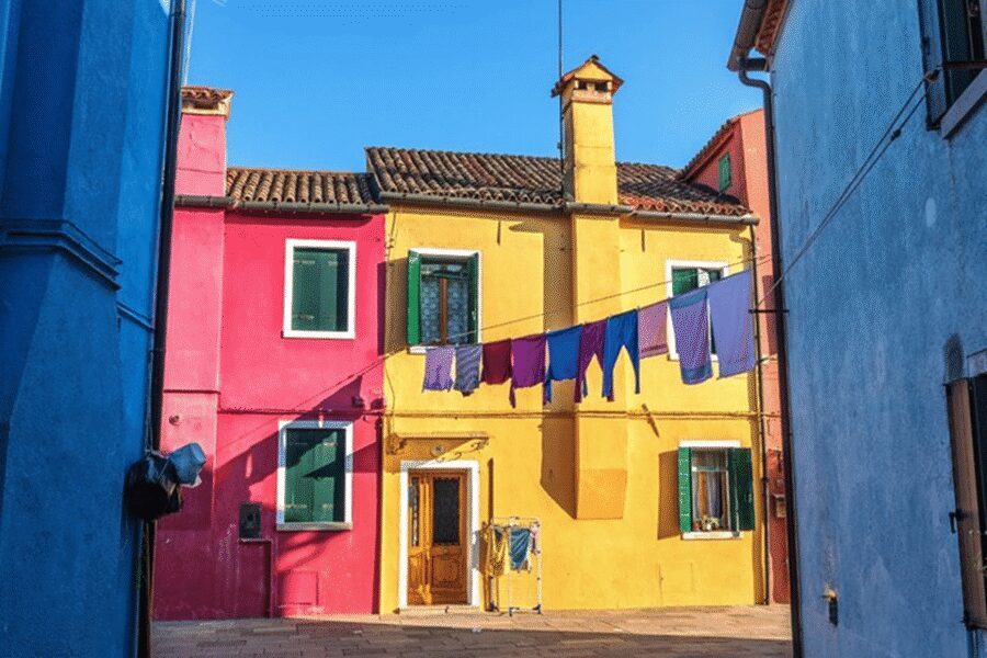 Venice Islands: Murano Glass & Burano Colors Guided Visit - Price and value: is $32.65 actually a good deal?