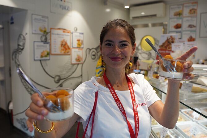 Venice Like a Local: Food, Wine & Spritz Tour with Traghetto Ride - The walking plan: each stop and what it teaches you