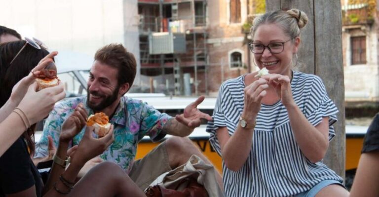 Venice: Local Secrets of Venice Tapas & Wine Walking Tour - Starting point at Enoteca Al Volto and your first taste moment