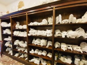 Venice: Paint your own Venetian Mask Workshop - Choosing your paper mâché mask: go with your instincts