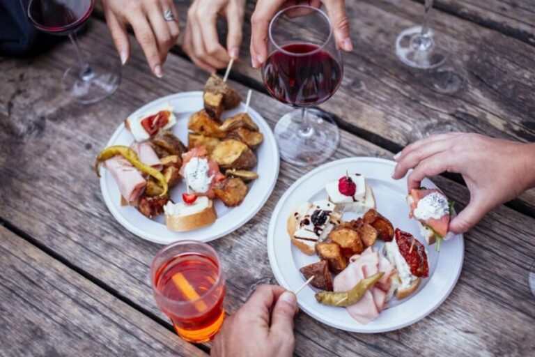 Venice: Private Evening Tour w/ Drinks & Bites in Cannaregio - Private, 2.5 Hours, and What You’re Really Paying For