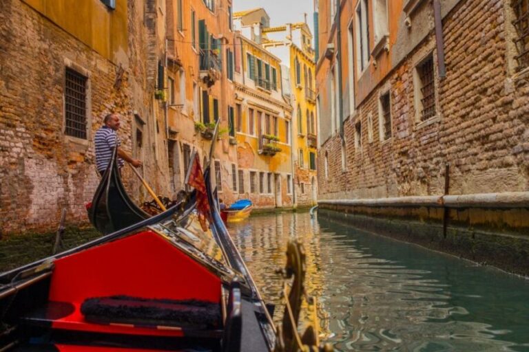 Venice: Private Gondola Tour - Meeting at Museo Correr: A Smooth Start Beats a Stressful One