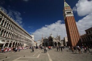Venice Private Walking Tour with a Local - Meeting at Riva degli Schiavoni and how the walk typically starts