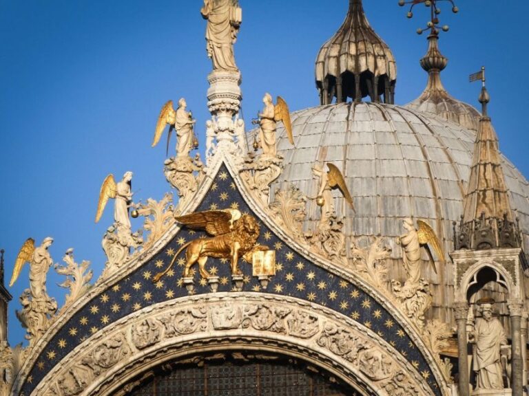 Venice: Religion Walking Tour with Doge’s Palace Tickets - Skip-the-line access to Doge’s Palace: what you save, what you gain