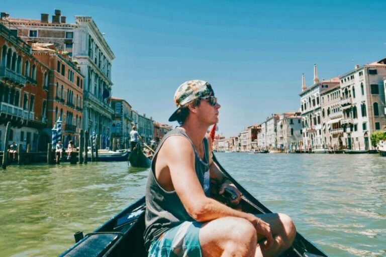 Venice: Shared Gondola Ride through the Lagoon City - Grand Canal Views: The Main Stretch You Actually Came For