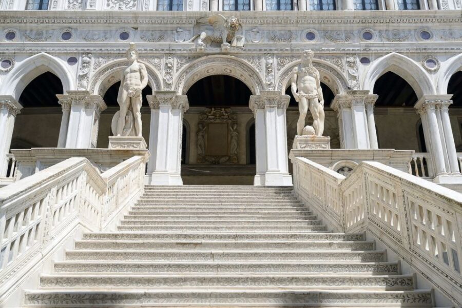 Venice: St. Mark's City Pass with Doge's Palace Entry - Public Transport and Water Bus Options: Where It Can Go Right or Wrong