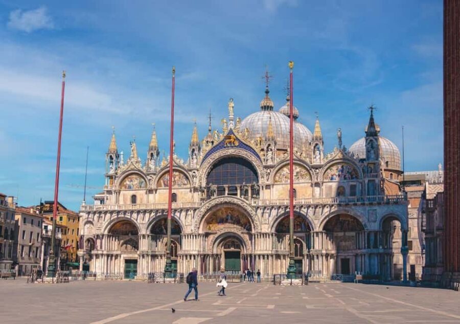 Venice: St Mark's, Doge's Palace, Murano & Burano Day Tour - Venice in one day without the headache