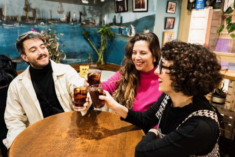 Venice: The Ultimate Food Tour with Wine & Spritz - The 3.5-hour plan: five restaurant stops plus a final sweet ending