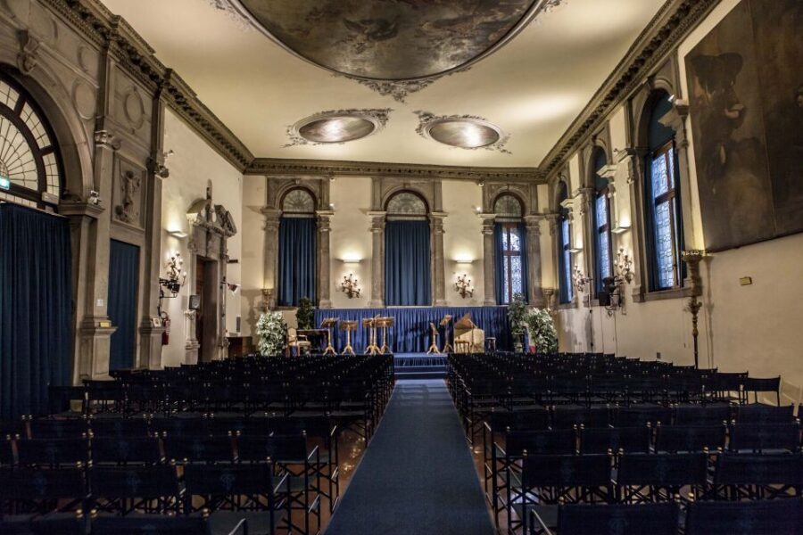 Venice: Vivaldi’s Four Seasons Live Classical Music Concert - Inside the Venice venue: where you start matters